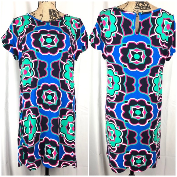 Crown & Ivy Ponte A-line Scalloped Floral Size LP - Picture 2 of 8